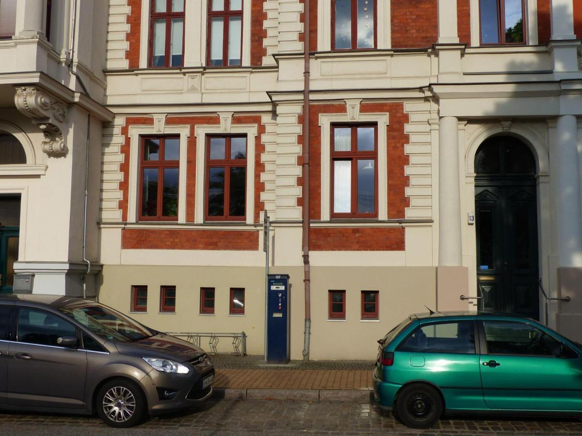 Vis-A-Vis-Berliner-Tor Apartment ชเวียรีน ภายนอก รูปภาพ
